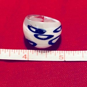 👠Navy and White Glass Ring